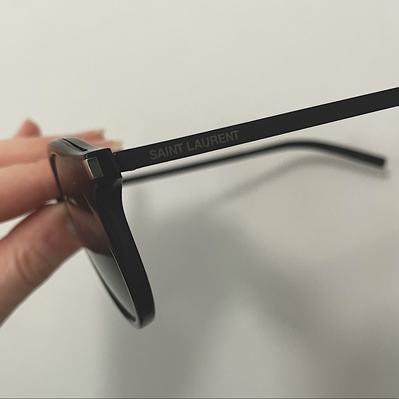 Saint Laurent vintage tinted sunglasses - Picture 2 of 5